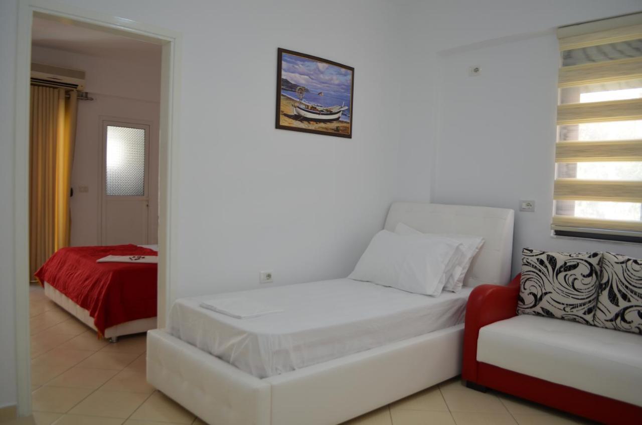 Noah Apartaments Sarandë Esterno foto
