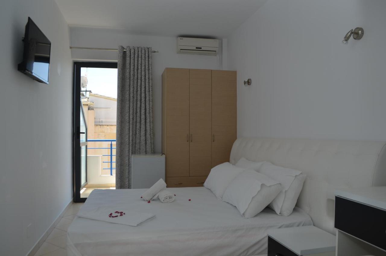 Noah Apartaments Sarandë Esterno foto
