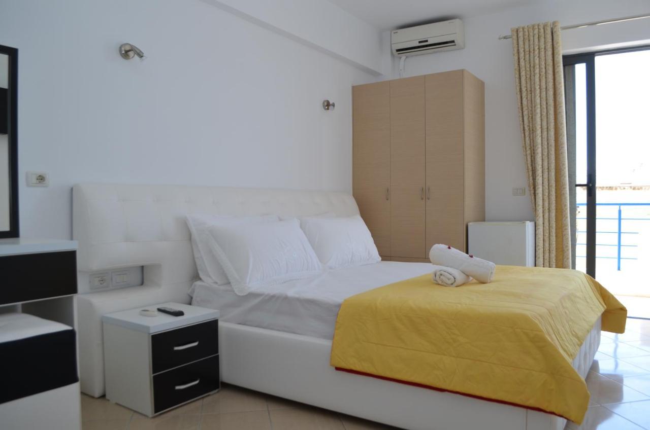 Noah Apartaments Sarandë Esterno foto