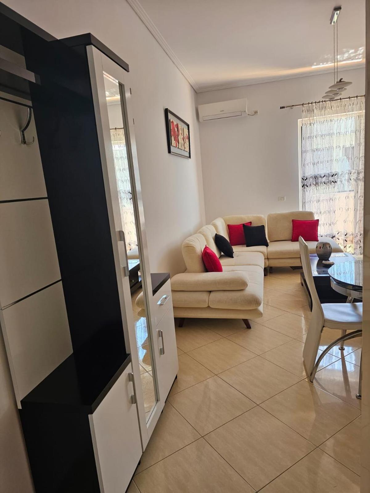 Noah Apartaments Sarandë Esterno foto