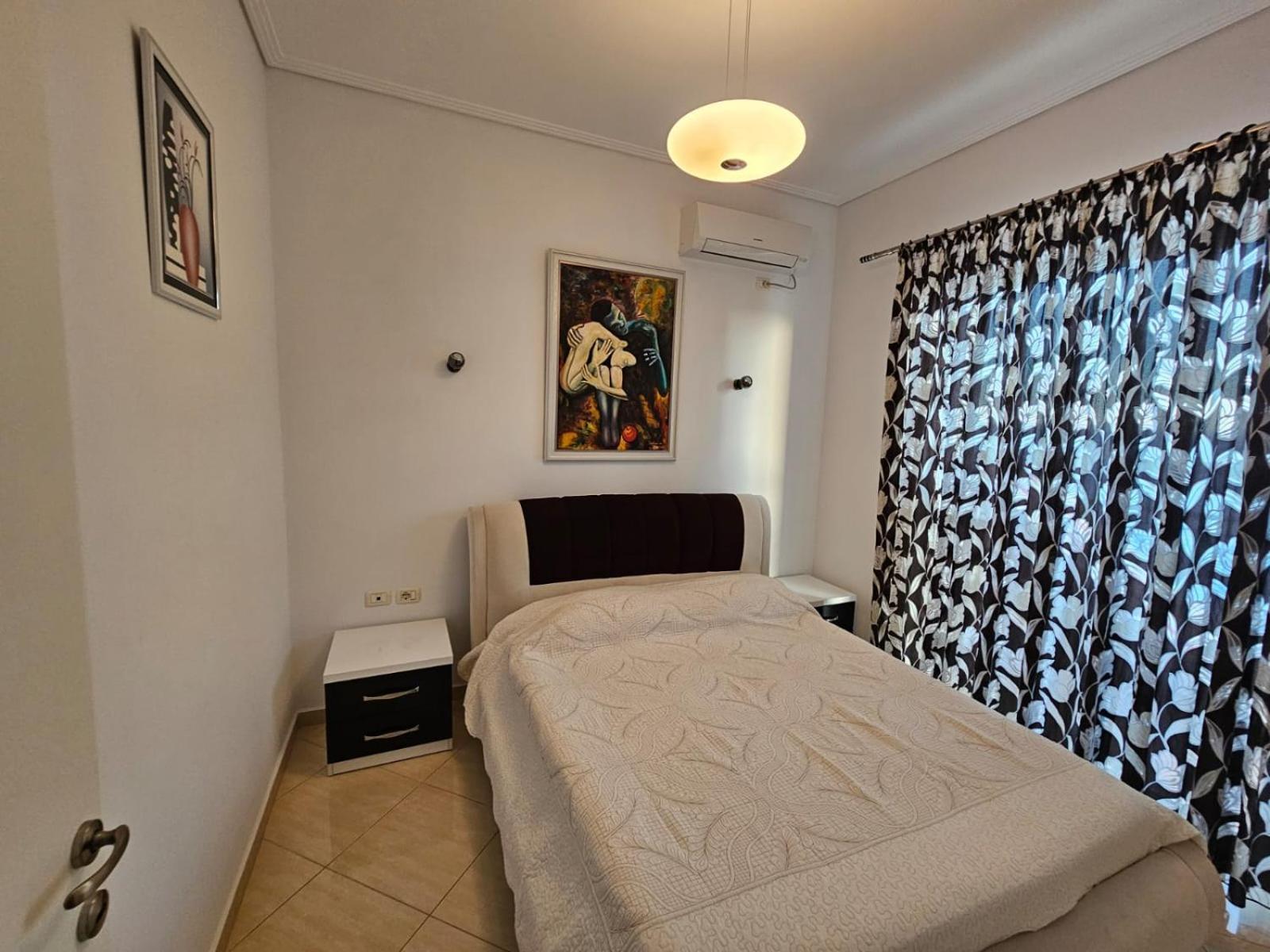 Noah Apartaments Sarandë Esterno foto