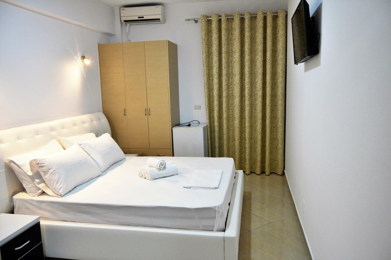 Noah Apartaments Sarandë Esterno foto